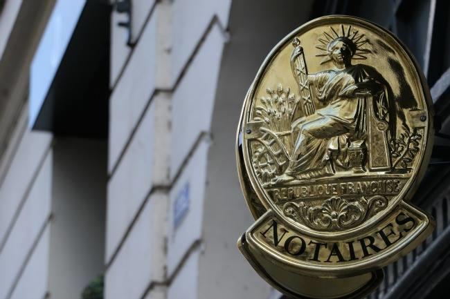 Qui connaît un notaire réputé à Valenciennes ? Je n'ai pas envie d'en choisir un au hasard...