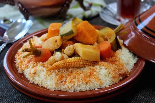 Qui connaît un bon restaurant où je pourrais manger un VRAI couscous à Valenciennes ou alentours ? J'en ai trop envie !