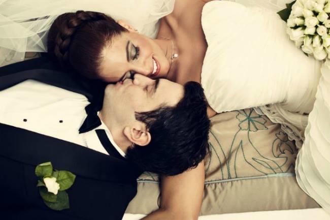 Je suis à la recherche de MA robe de mariée. Qui connaît une bonne adresse pour en concevoir ou en acheter ? Merci pour votre aide !