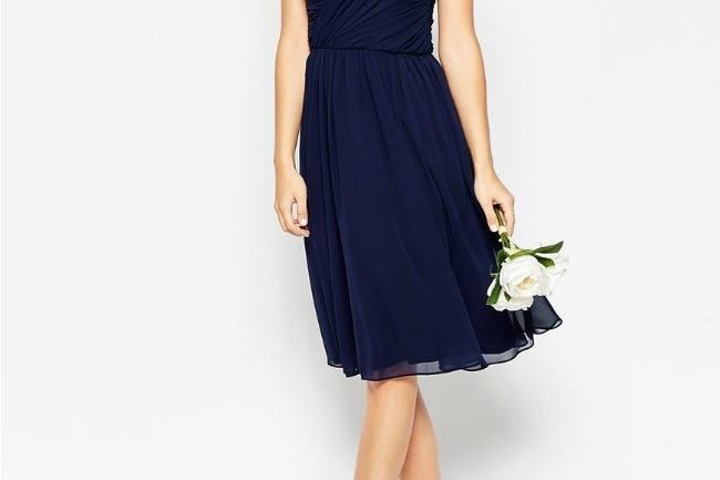 Qui connaît une CHOUETTE boutique à Valenciennes ou dans les environs pour trouver une robe de témoin ? Avec des vendeuses sympathiques qui conseillent bien.